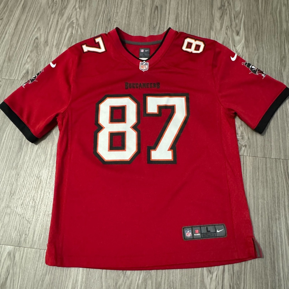 Buccaneers Gronkowski jersey! - Picture 2 of 3